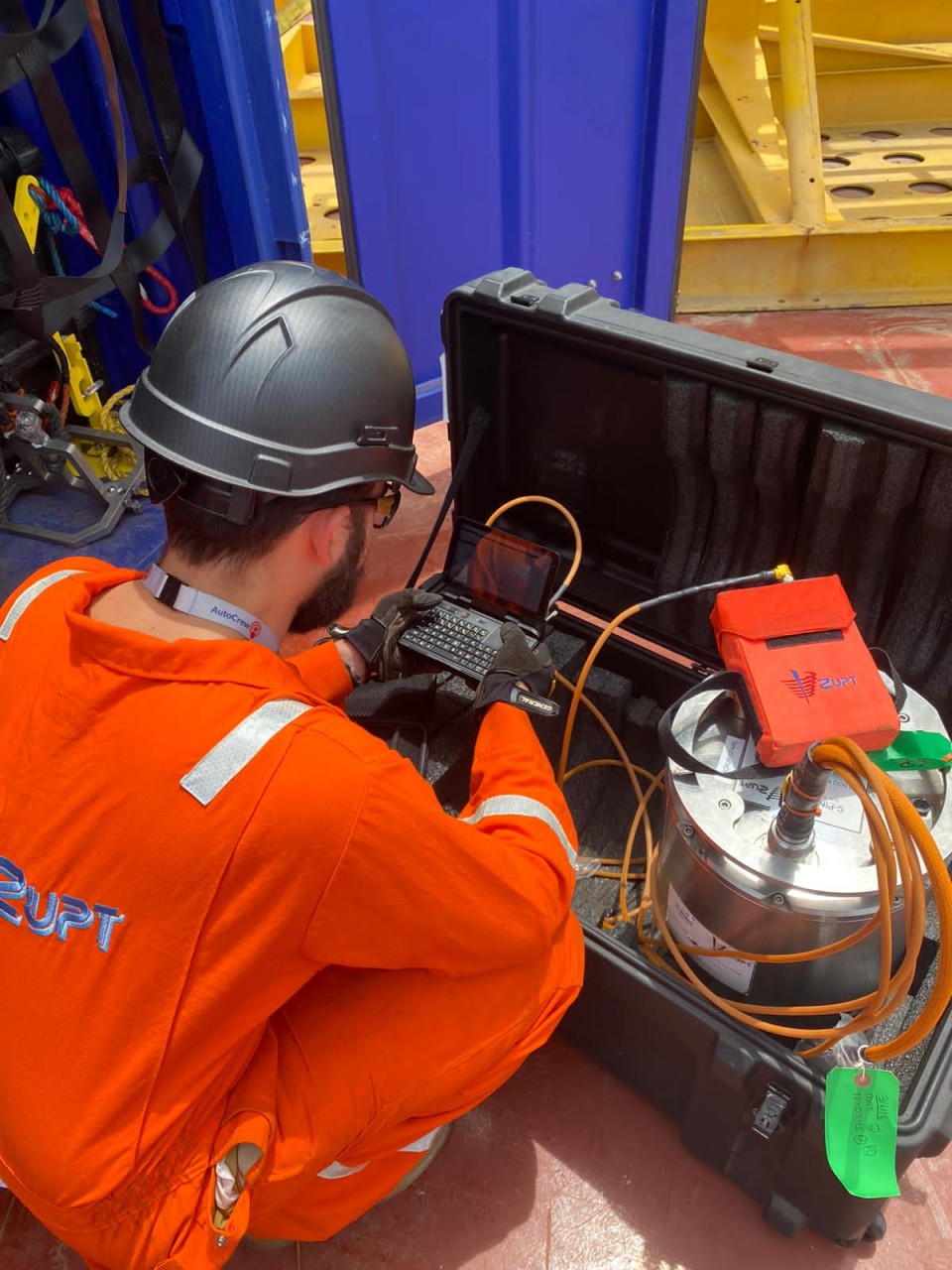 Manned metrologies offshore in Angola